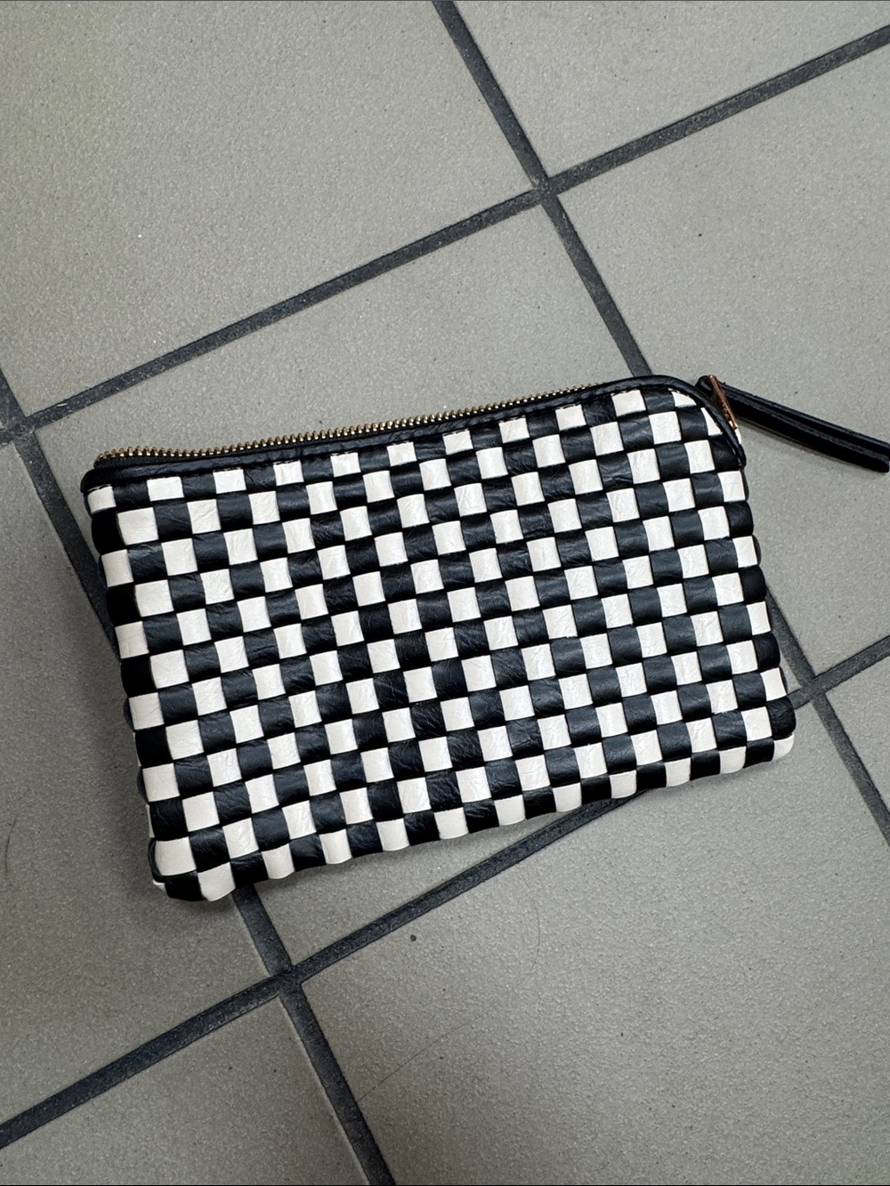 Universal Thread Black and White Woven Wristlet